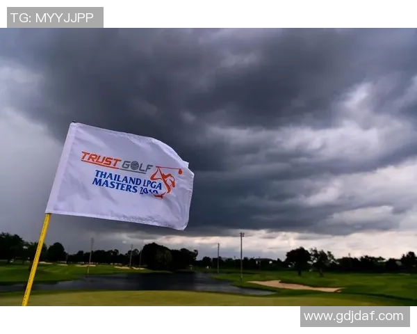 深圳排球队以59分领跑大师赛积分榜展现强劲实力